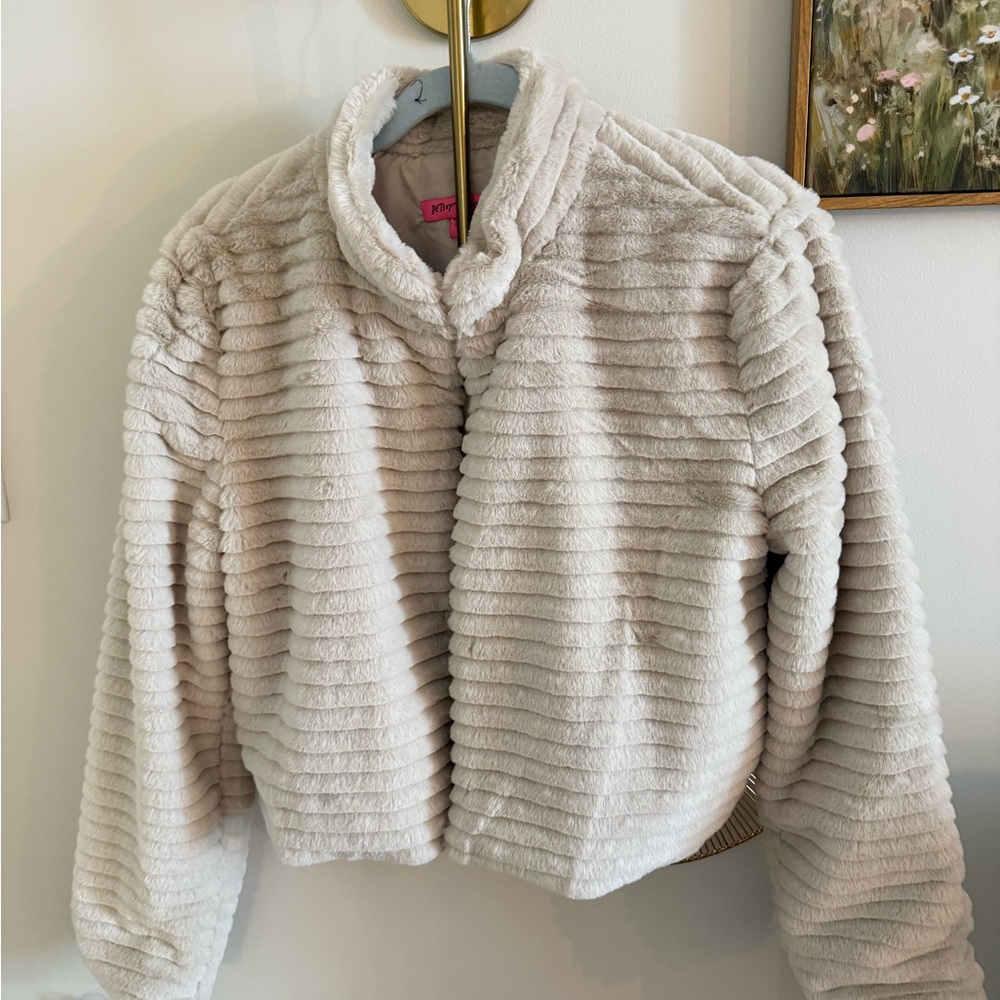 Betsey Johnson Soft Cream Ribbed Faux-Fur Jacket